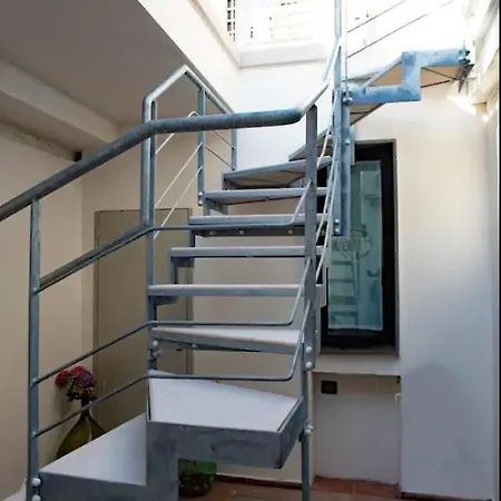 One Bedroom House At 700 M Away From The With Furnished Terrace And Wifi Hébergement de vacances *